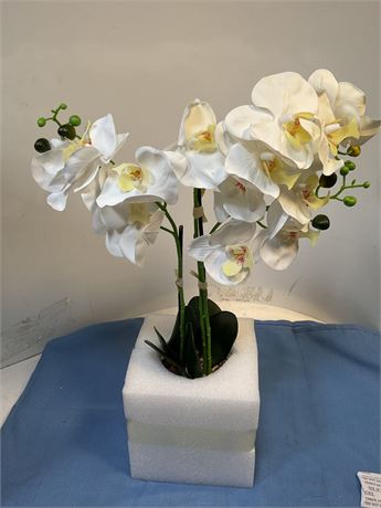 GXLMII Orchids Artificial Fake Flowers with Vase for Table Centerpieces, Fake
