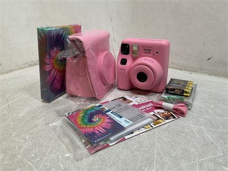 OFFSITE Fujifilm Instax Mini 10 Instant Camera Blossom Pink + Fuji Film Value