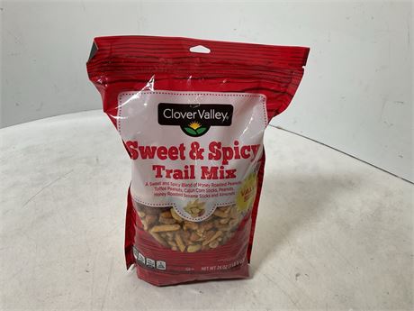 sweet and spicy trail mix