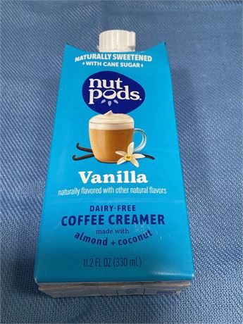 nutpods Vanilla Non Dairy Coffee Creamer, Sweetened with Organic Cane Sugar,