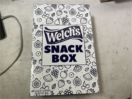 Welch's Fruit Snacks, Fruit Punch & Island Fruits, Individual Single Serve 0.8