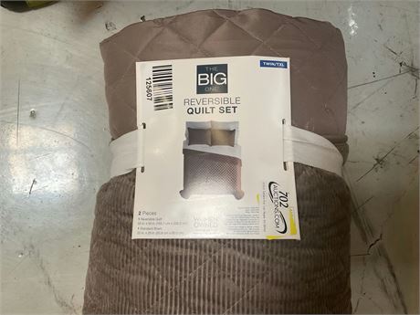 Twin quilt set brown