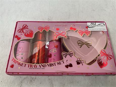 Tricket tray and mist set