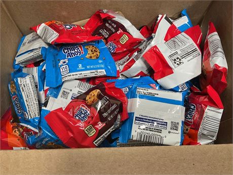 Variety pack 5 count chips ahoy cookies , Hershey’s cookies , and then Reese’s