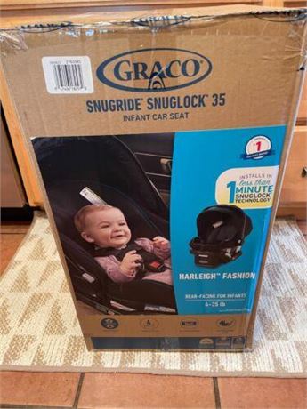Graco SnugRide 35 Lite LX Infant Car Seat with base