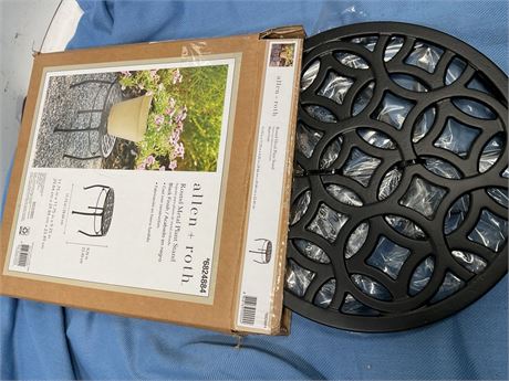 Allen + Roth Round Metal Plant Stand Black Finish 11.75”x 11.75”x 9.25”