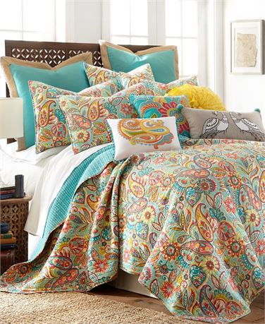 Levtex Home Palisades Paisley Cotton Quilt, King - Reversible