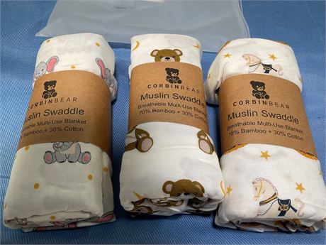 Corbin Bear Muslin Swaddle - bear, elephant & toy horse (3pieces)