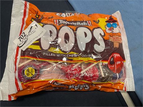 Tootsie Roll Pops 10.8oz. ( 2 bags )