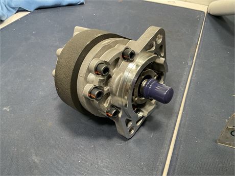 Open-Center Hydraulic Gear Pump Fit for JD 350, 350B, 450, 450B (D48950/D53690)