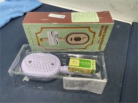 Electric Spray Air Cushions Massage Comb, 3-in-1 Self Cleaning Steam Essential