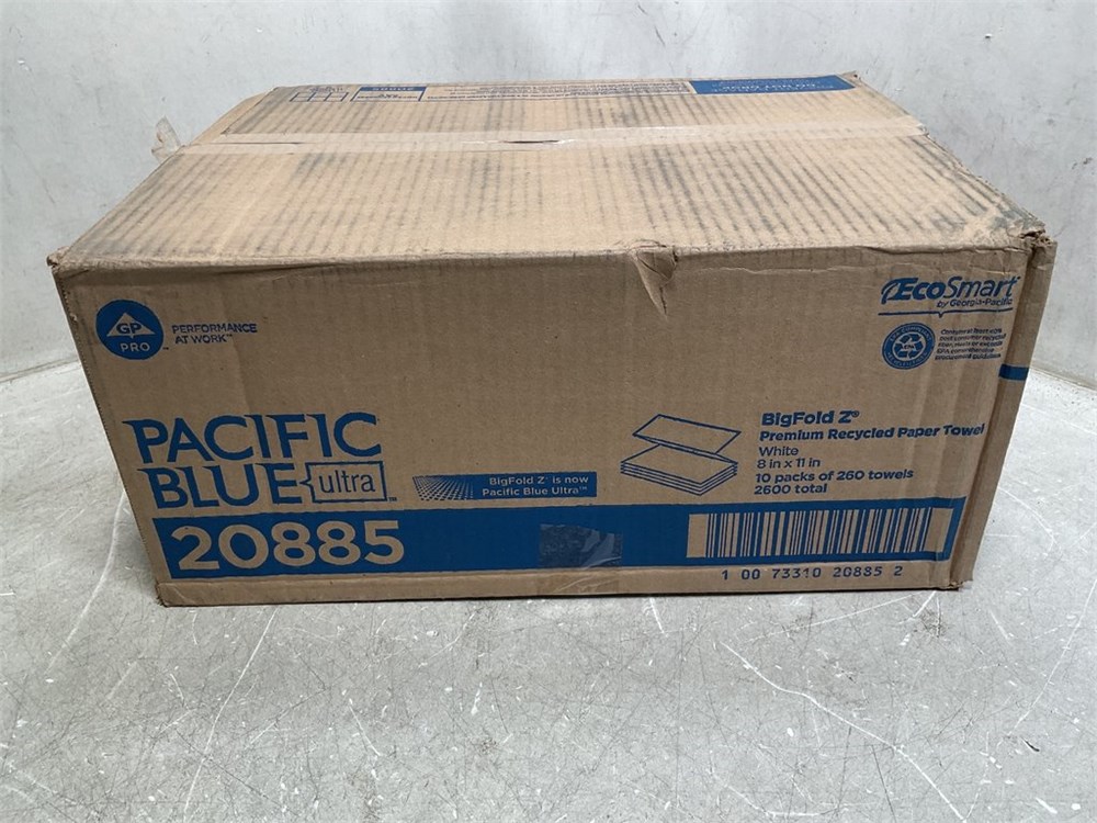 702 Auctions - Pacific Blue Ultra Big Fold Z Premium Recycled