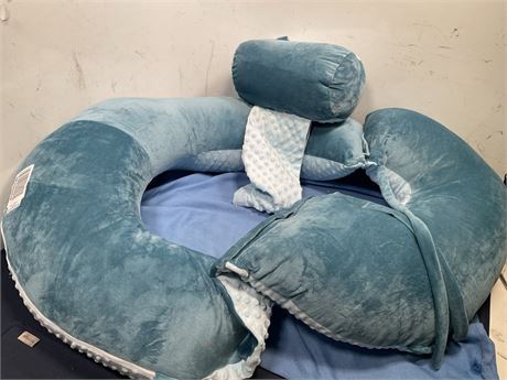 versatile blue and white Body waist pillow reading pillow w