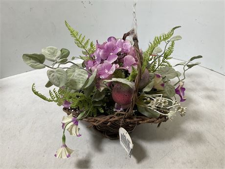 basket lilac foliage