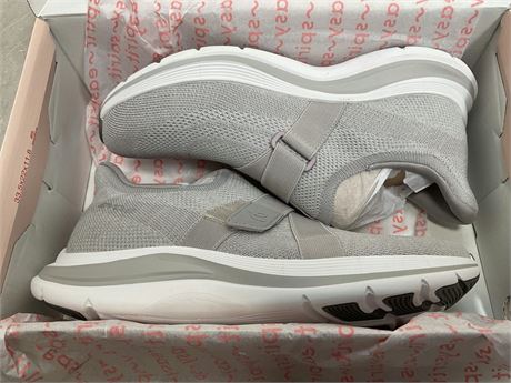 Easy spirits Hands-Free Water-Repellent Walking Sneaker size 10 grey color