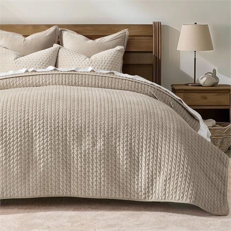 EverGrace Luxury Velvet Quilt Set Queen Size 3 Piece, Soft Cross-Stitch Velvet