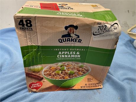 Quaker Instant Oatmeal, Apples & Cinnamon, Individual Packets, 48