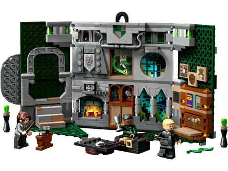 LEGO Harry Potter Slytherin House Banner Set 76410 - Hogwarts Castle Common