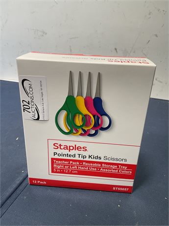 Staples Pointed Tip Kids Scissors 5in Right or Left Sanded 12.7cm
