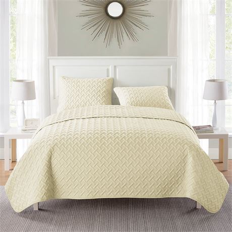 VCNY Home Nina 3-Piece Ivory Geometric Quilt Set, King, Adult, Unisex