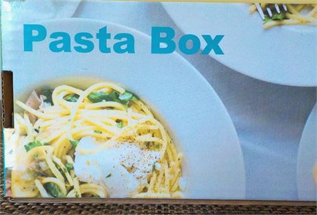 Pan PASTA BOX Cooks PASTA or VEGETABLES in Your Microwave Oven NEW in BOX