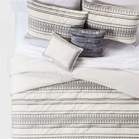 5pc King Woven Diamond Stripe Comforter Set Cream/Black - Threshold™
