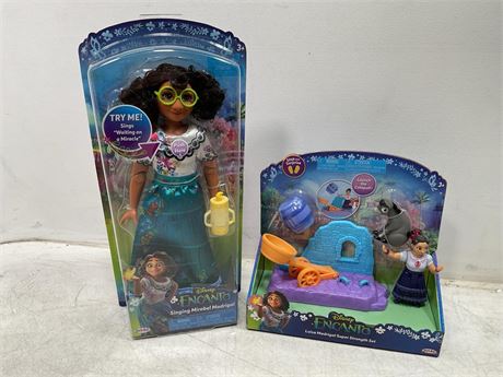 Disney Encanto Luisa Madrigal Super Strength Set + Jakks Pacific Encanto