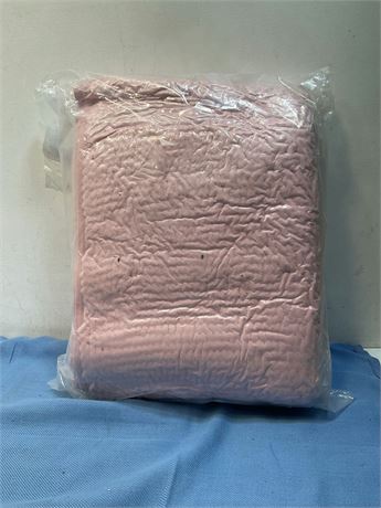 PINK. Muddy Mat® Highly Absorbent Soft Chenille Runner Rug and Pet Rug Non Slip